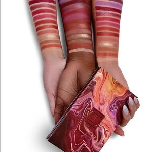 Hipdot Zion eyeshadow palette.